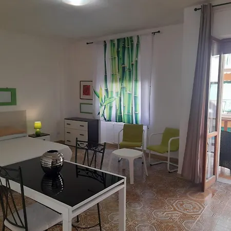 Oda ve Kahvaltı Via F 41 Alghero