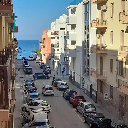 Oda ve Kahvaltı Via F 41 *