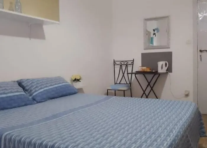 Via F 41 * 阿尔盖罗